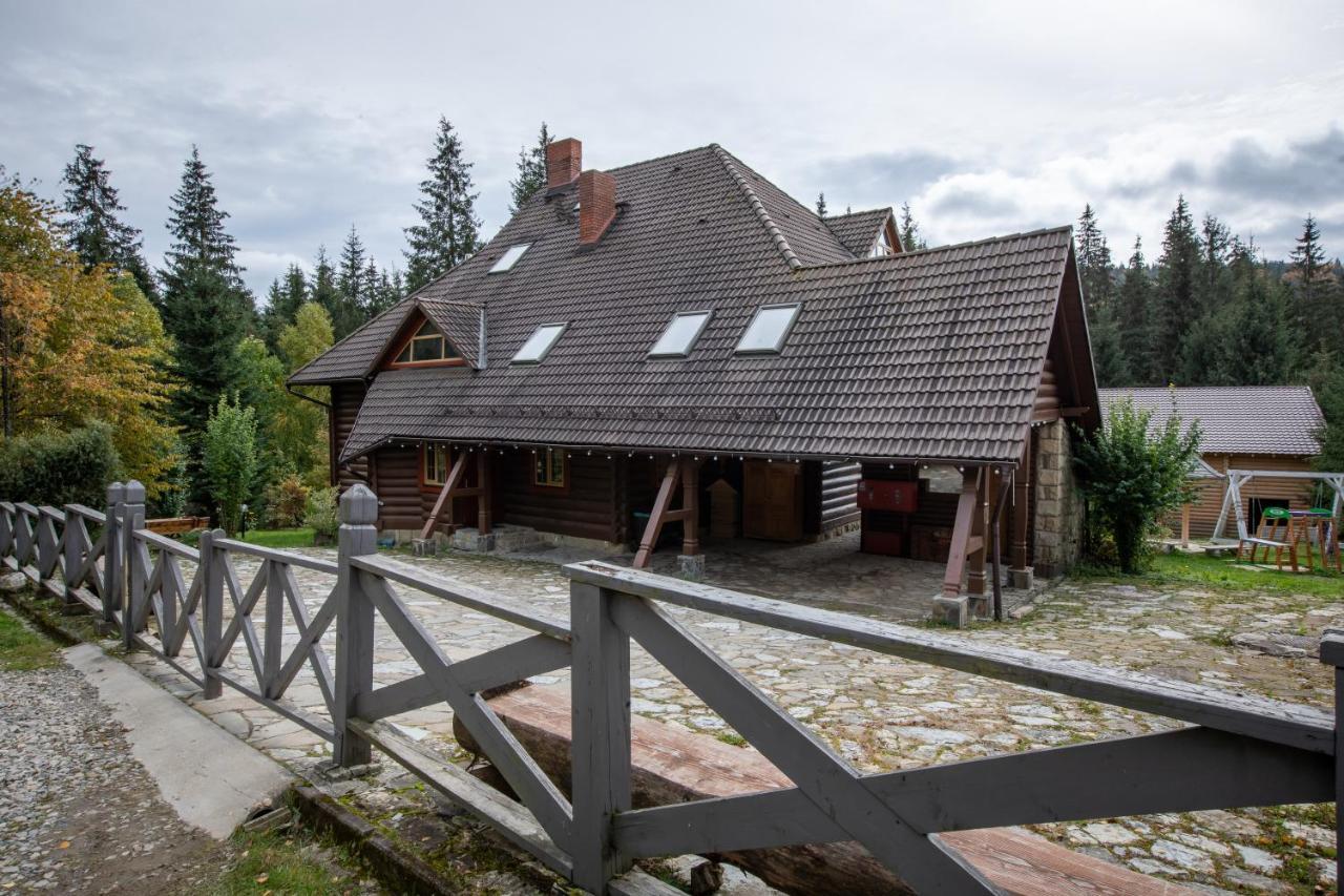 布克维Маєток Ліс І Гори别墅 外观 照片
