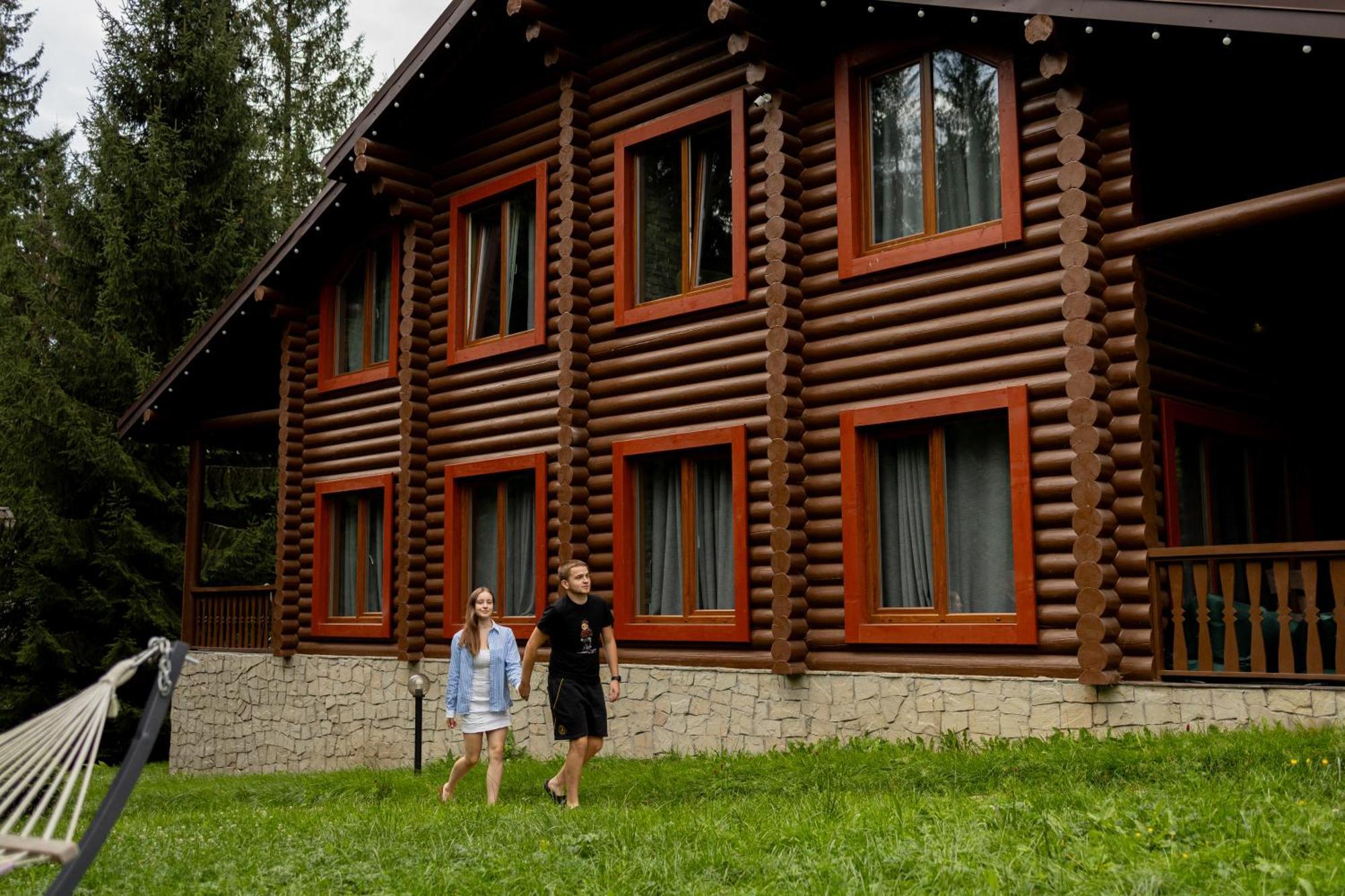 布克维Маєток Ліс І Гори别墅 外观 照片